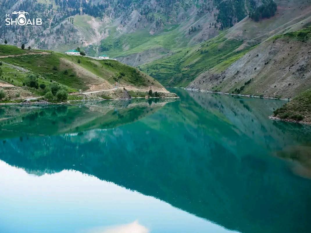 Dirlay Lake for hiking, fishing and bird watching